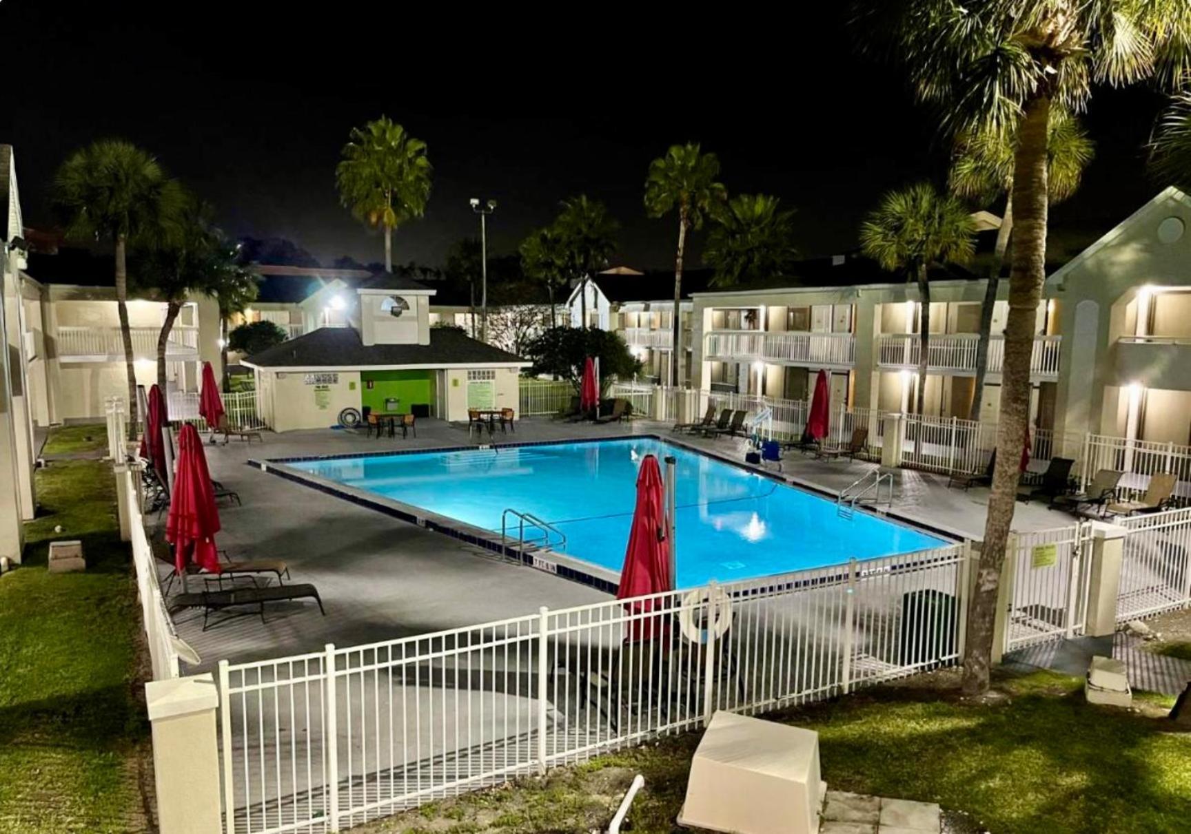 Pool - Wifi - Parking - Best Location ! Kissimmee Esterno foto